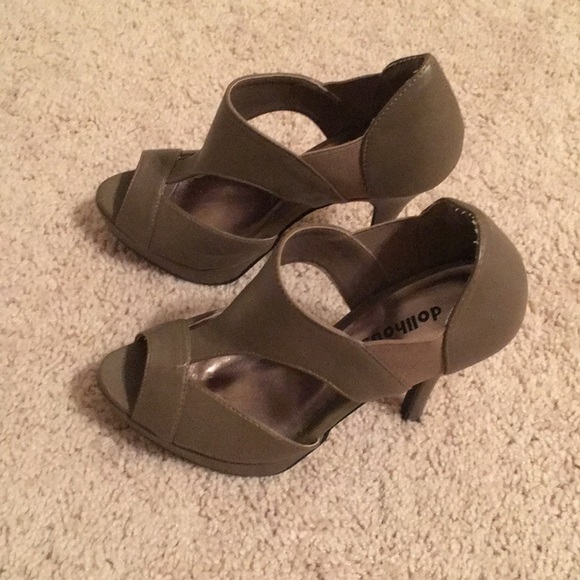 Dollhouse Greyish-Beige Peep Toe Heels - Picture 2 of 5